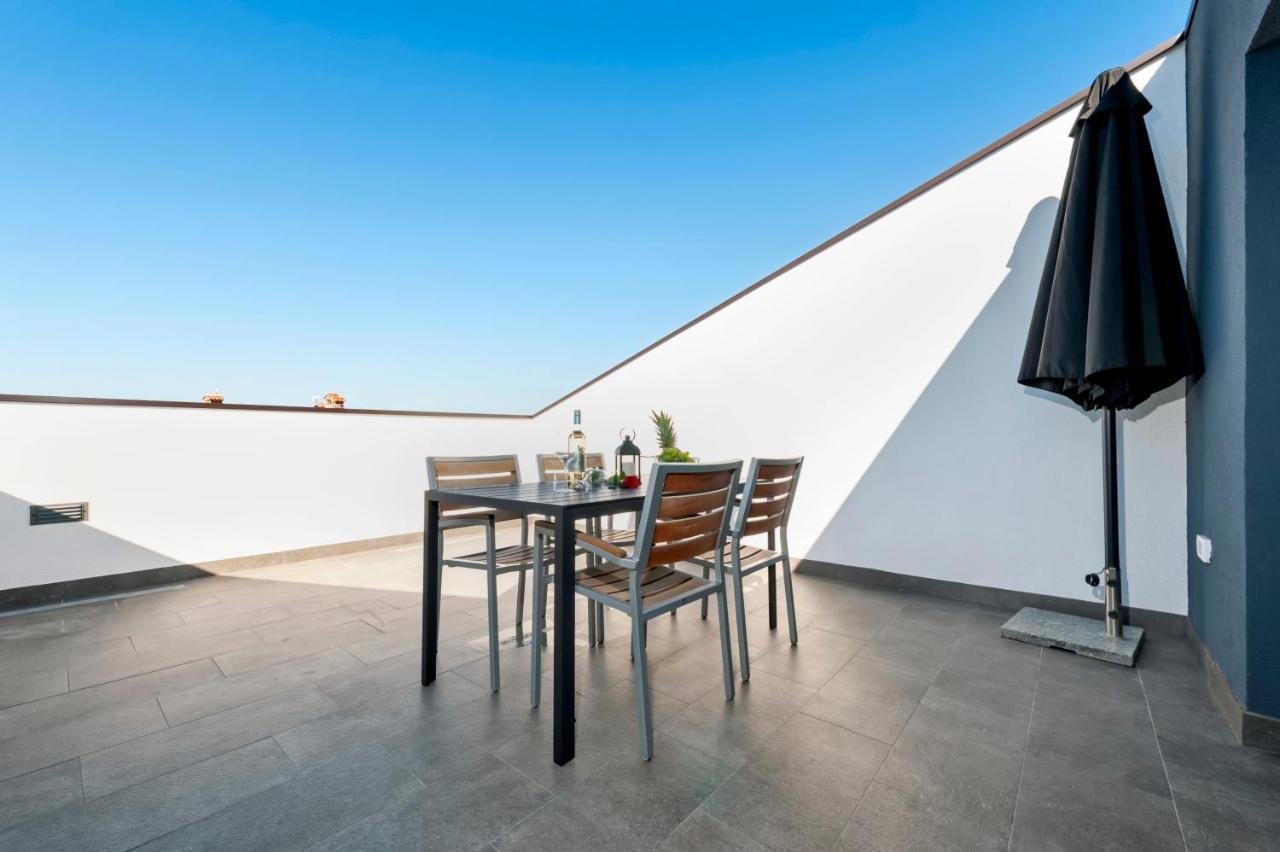 Deluxe Apartments A&A - 2 Ровинь Экстерьер фото