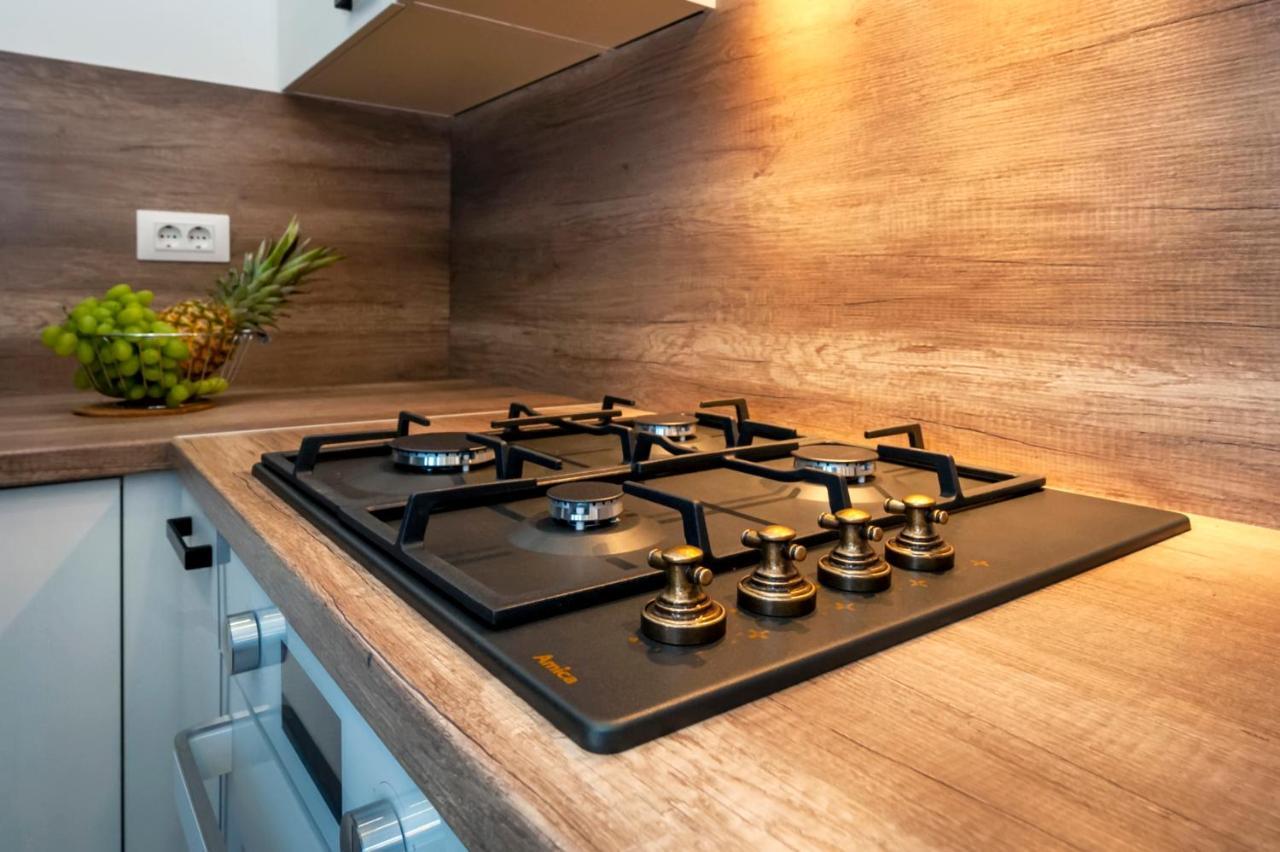 Deluxe Apartments A&A - 2 Ровинь Экстерьер фото