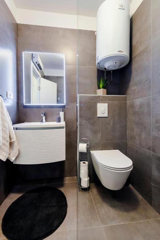 Deluxe Apartments A&A - 2 Ровинь Экстерьер фото